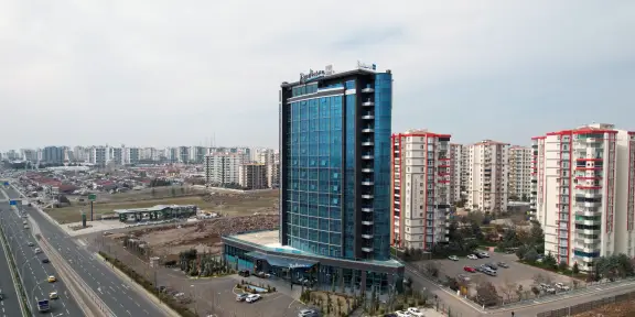 Özel Ve Kamu Hizmet Binaları